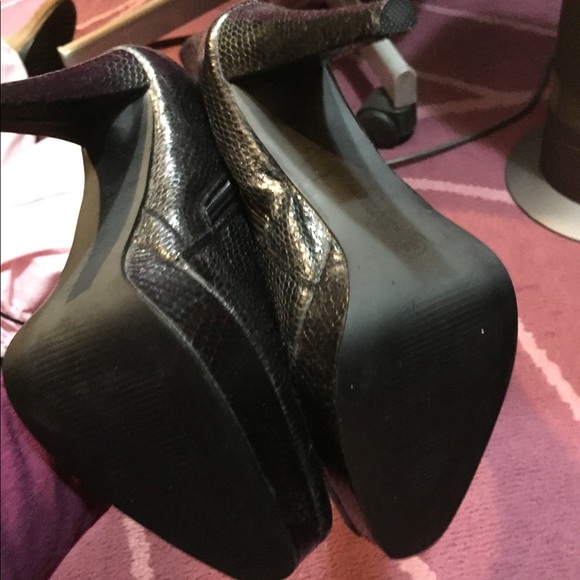 Boots - Picture 3 of 4